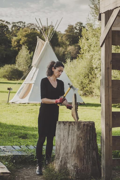Hotel Les Tipis Du Bonheur De Vivre Brûlon Zewnętrze zdjęcie